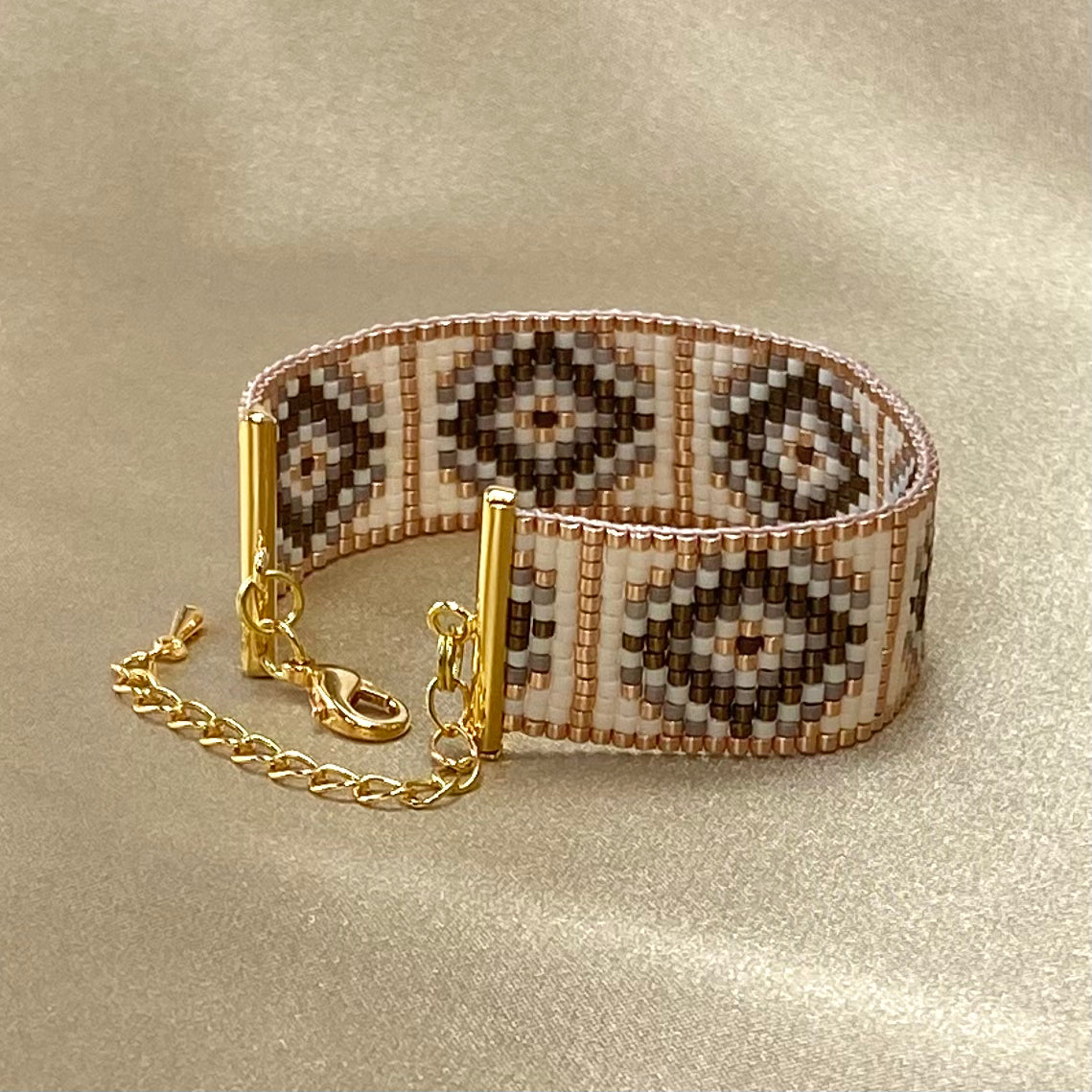 Rombi bronzo e avorio